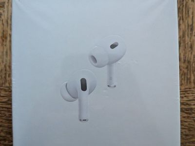 2nd gen Airpods Pro with Magsafe Charging