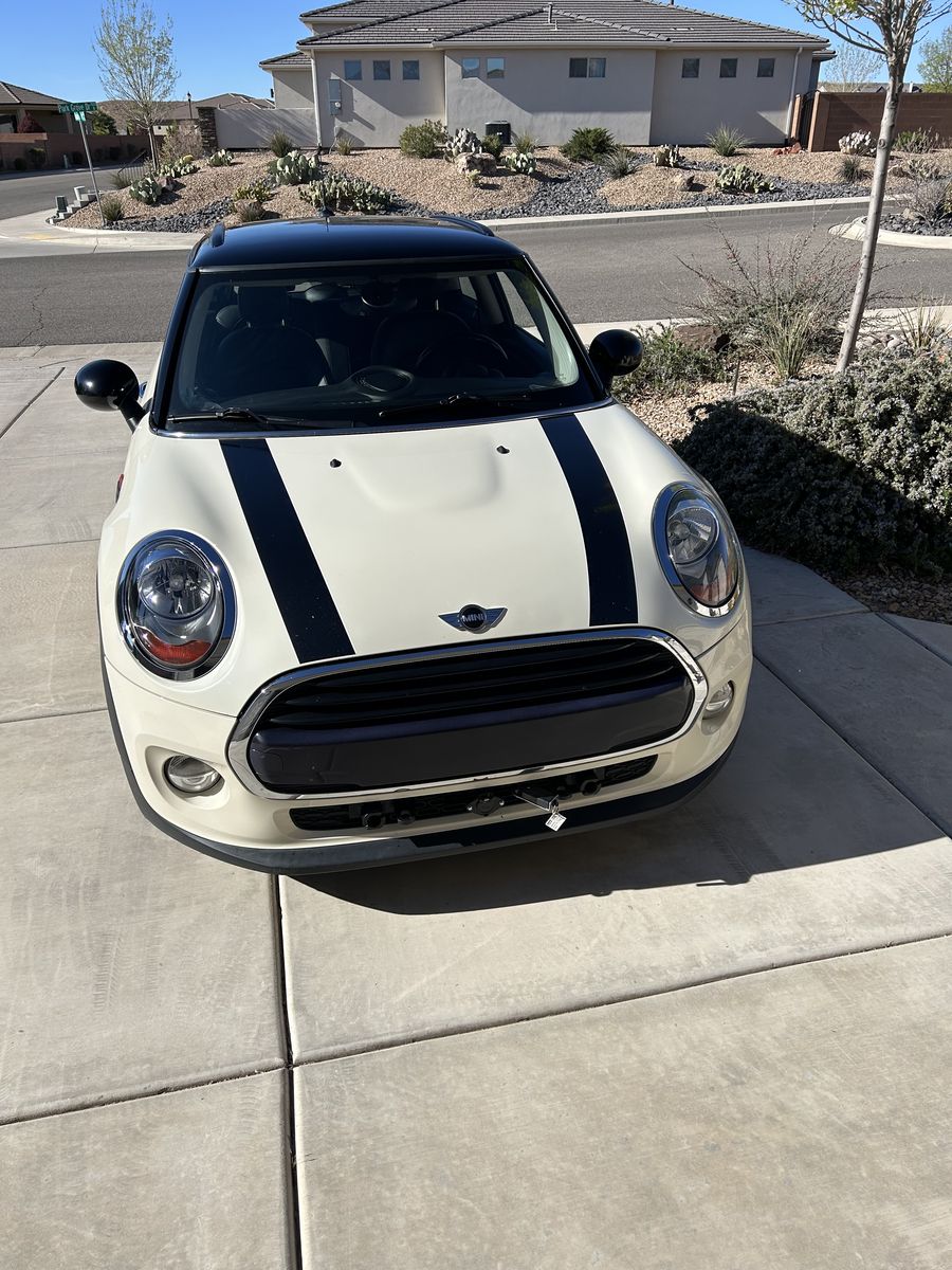 2016 MINI COOPER C