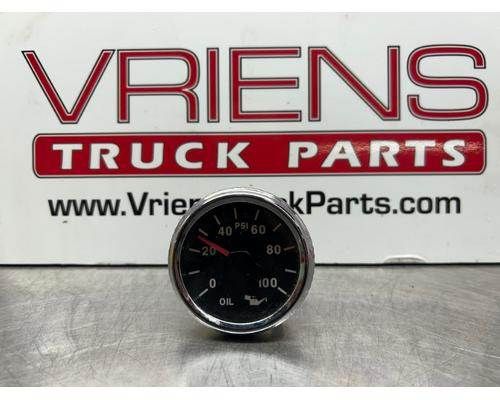 International Oil Pressure Gauge, Part # 942215