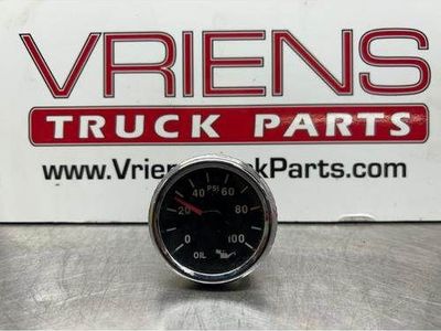 International Oil Pressure Gauge, Part # 942215