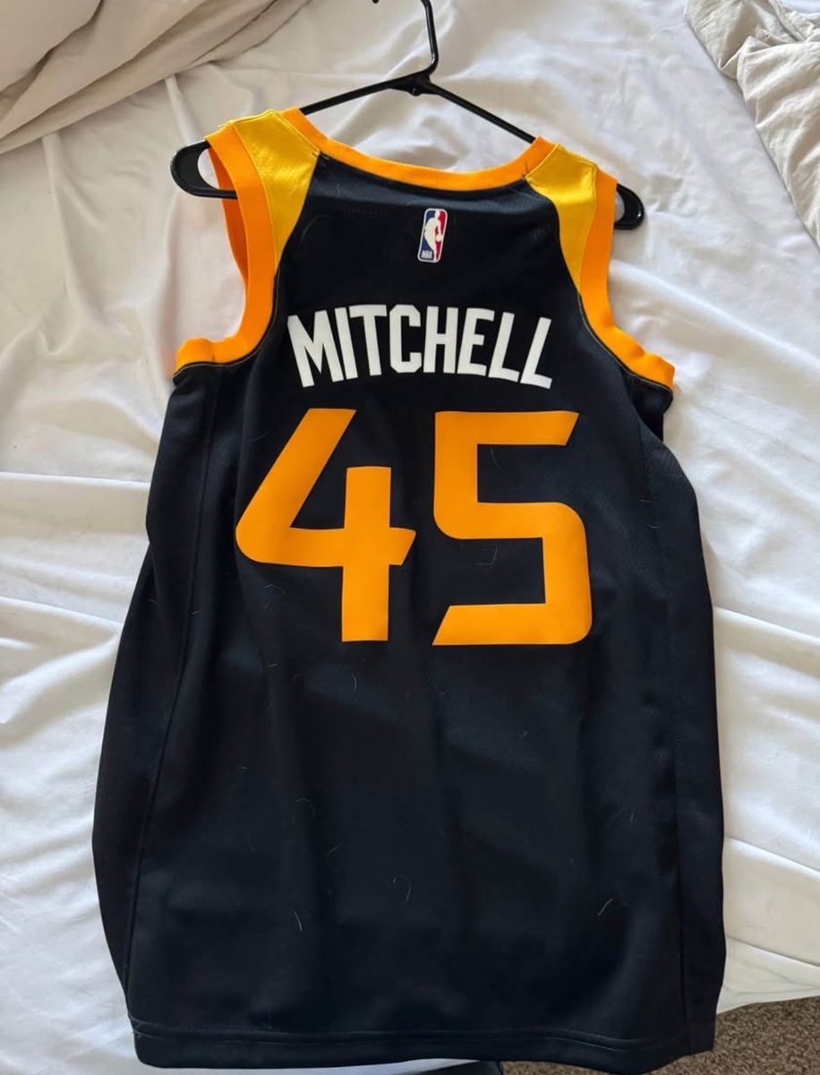 Donovan Mitchell Utah jazz jersey