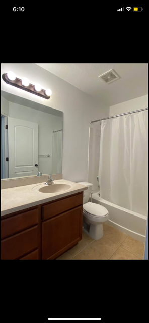 $500 per month Private room/Shared Bathroom Utilities included