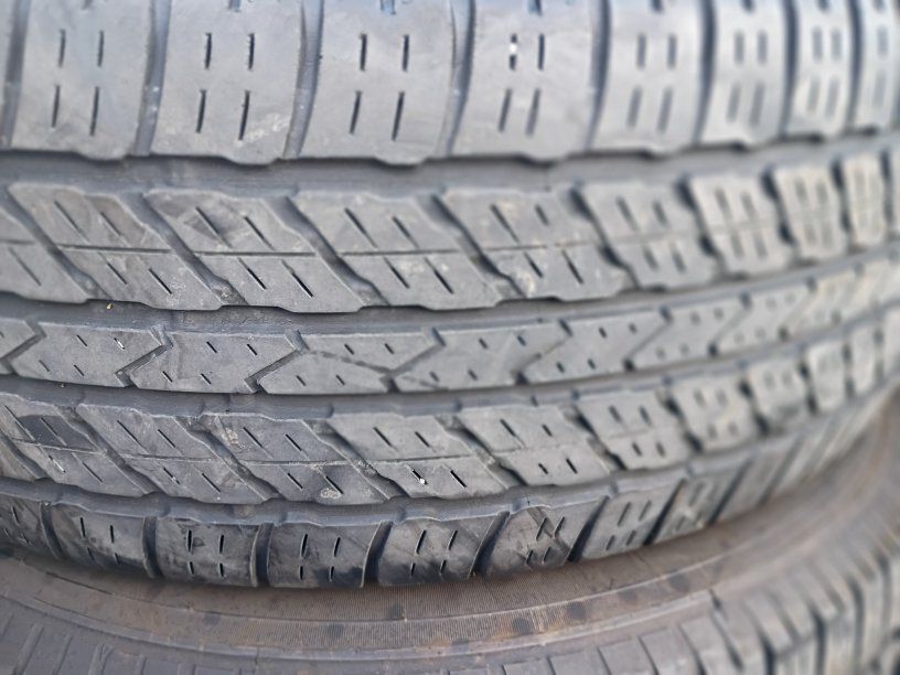 Set 265/65R17