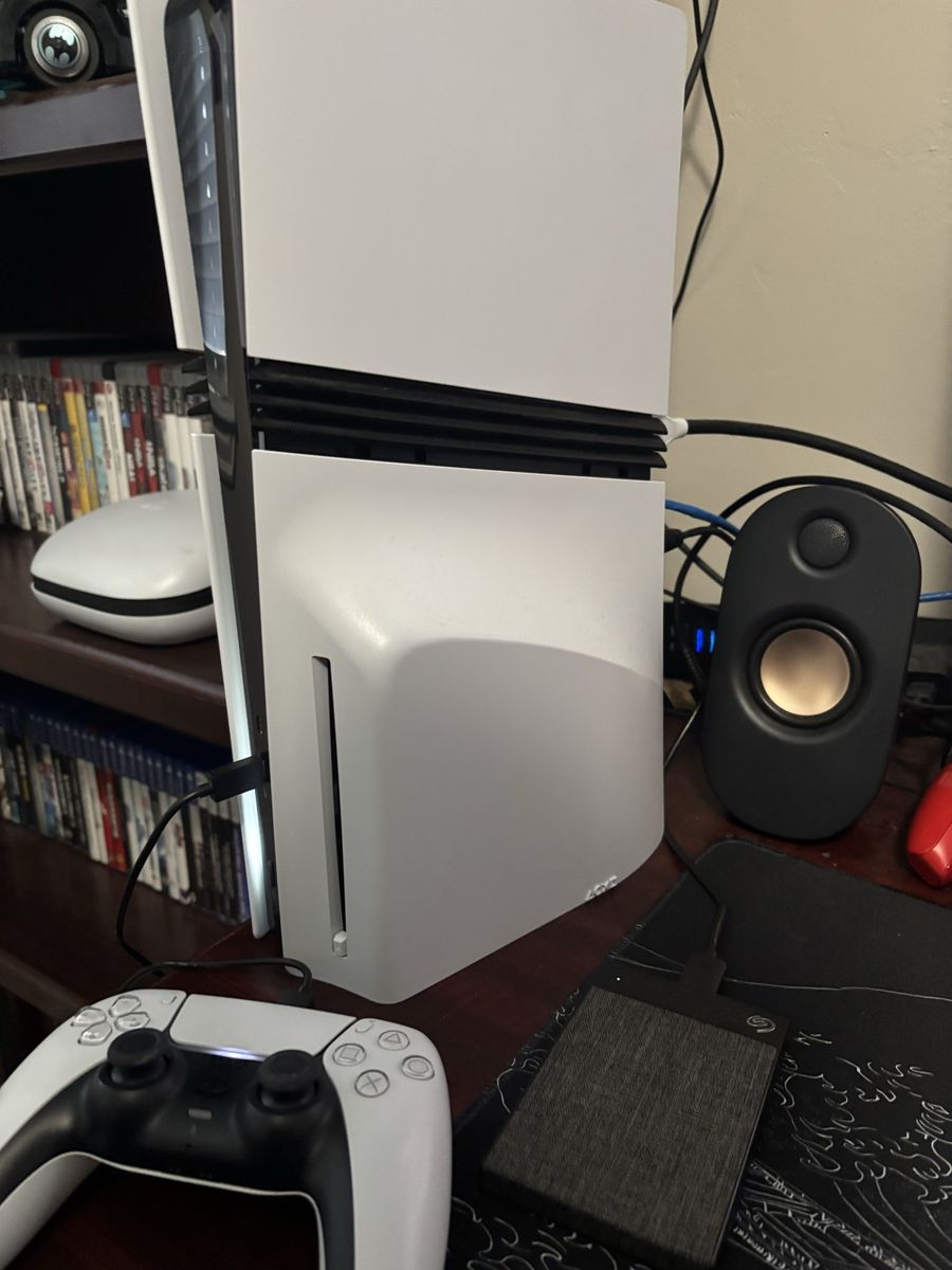 PS5 Pro w 3tb SSD and Disk Drive