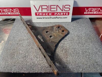Freightliner Bracket
