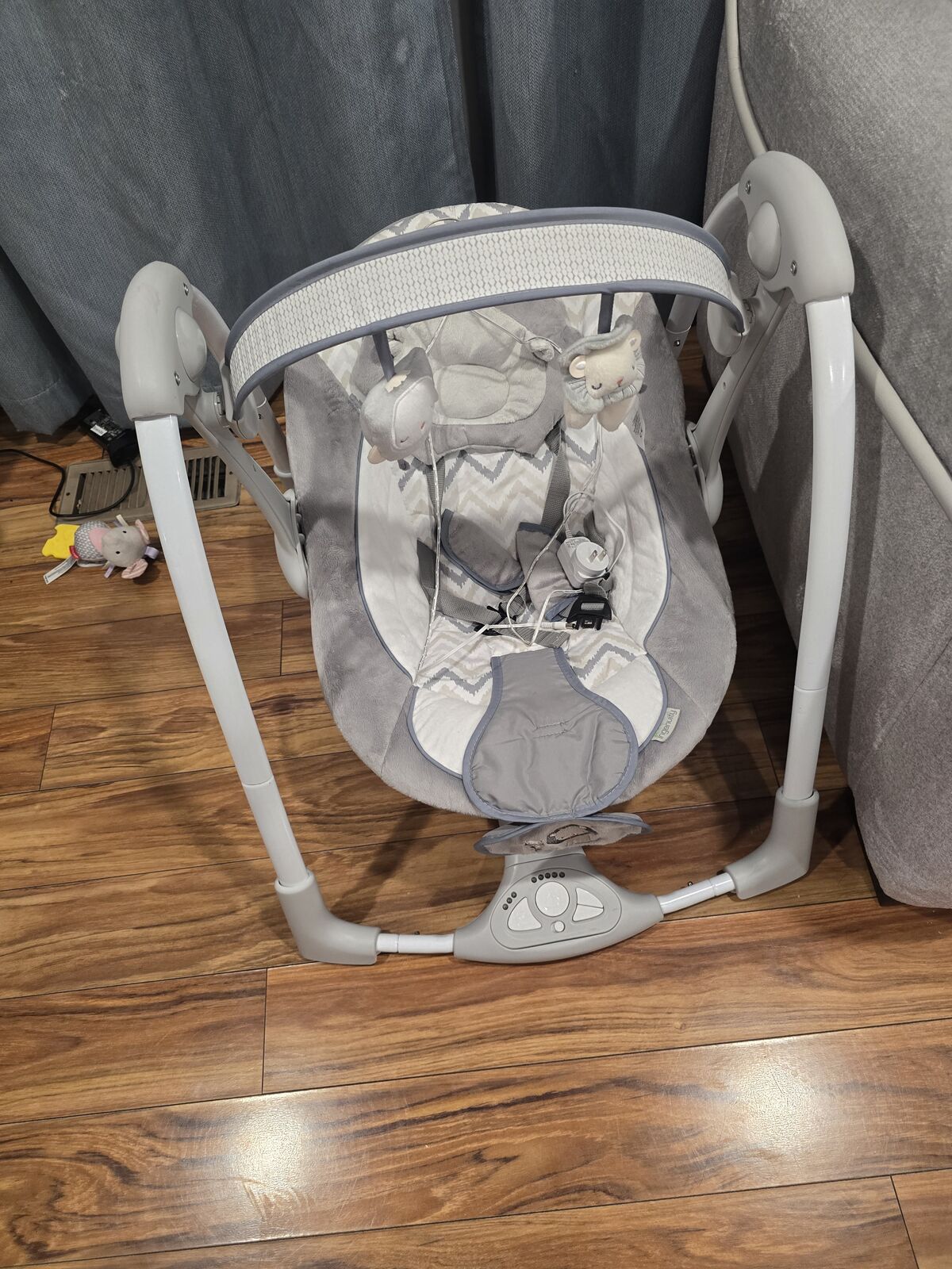 Ingenuity Comfort To Go Portable Swing