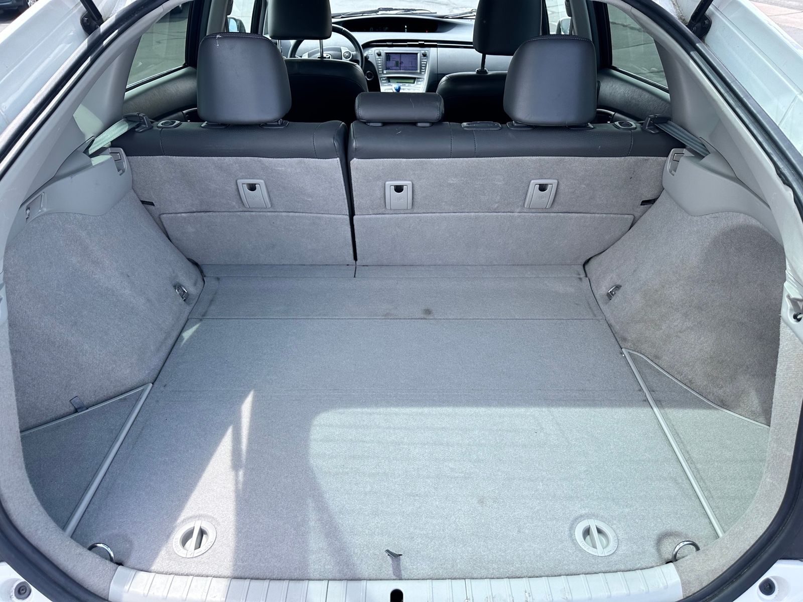 Main image 8