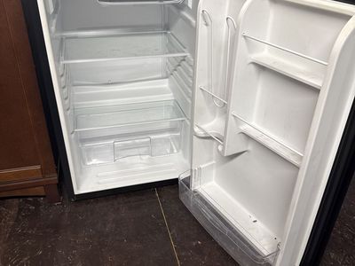 4.5 Cu mini fridge