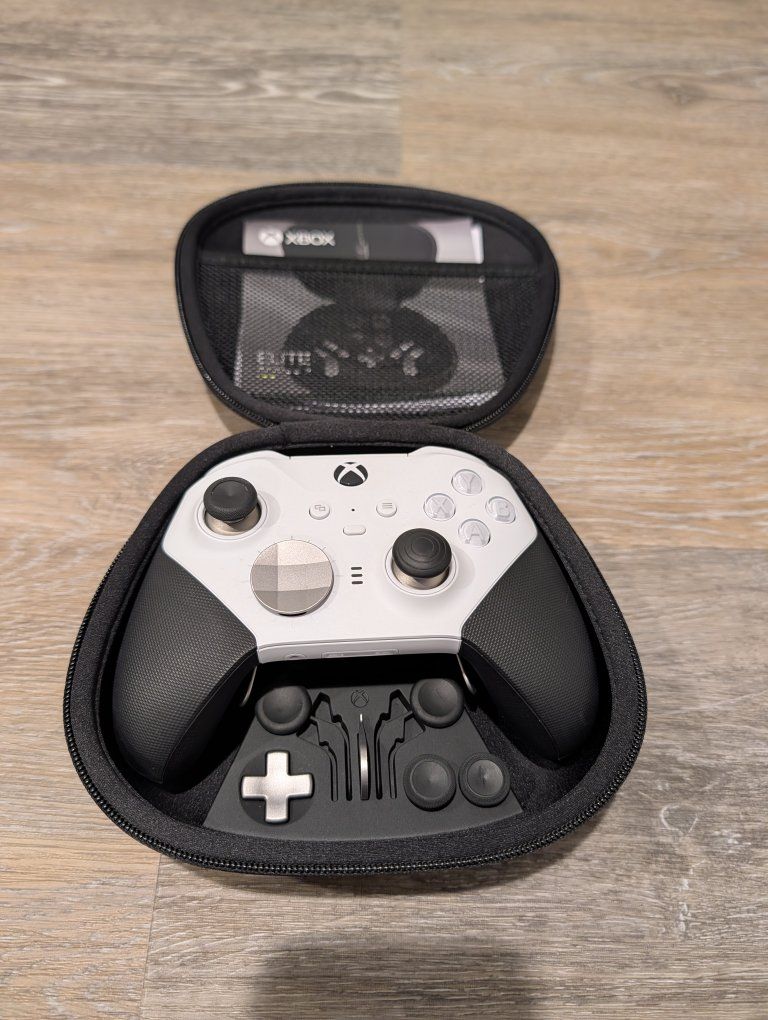 Microsoft Xbox Elite Wireless Controller Series 2 - White Special Edition - Complete w/ Case