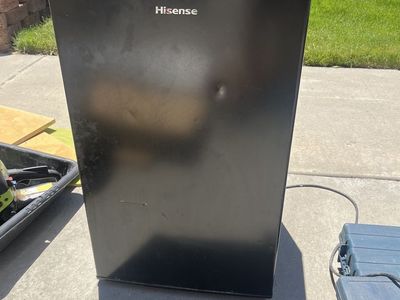 Mini refrigerator