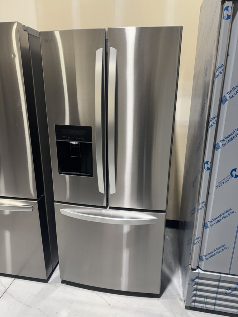 New LG 30 Wide French Door Refrigerator