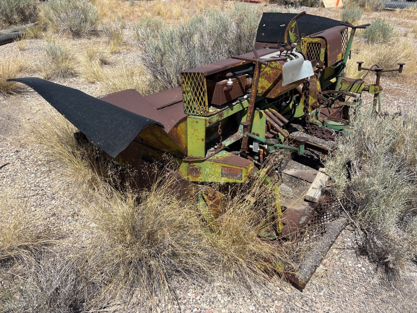 Vintage Layton Pull Tow Behind Hot Mix Mechanical Asphalt Spreader Shoulder Paver Paving Laydown Road Widener Machine Equipment
