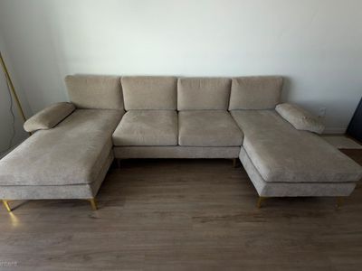 Modern U-Shaped Sectional Sofa