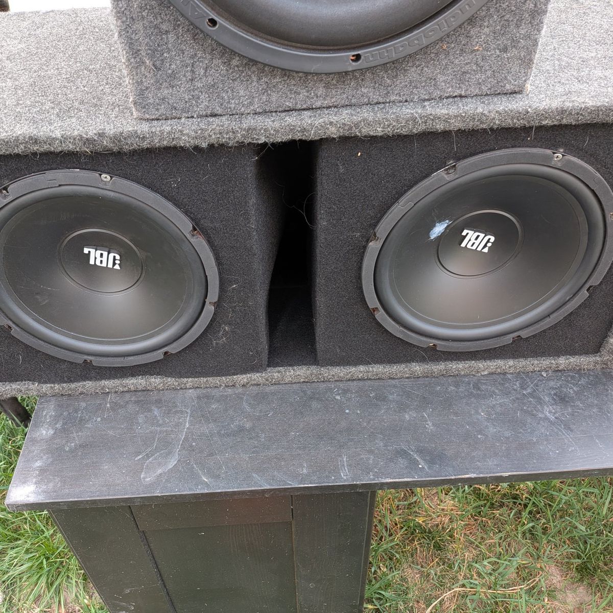 dueal 10 in JBL subwoofers