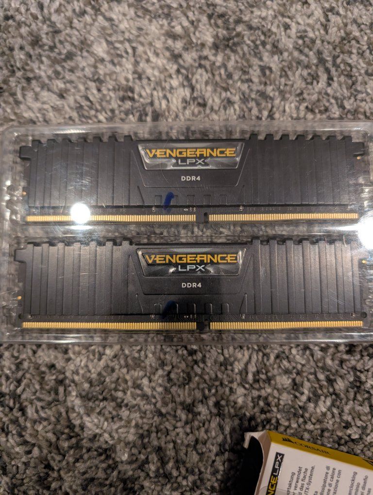 DDR4 ram (read desc) $ negotiable
