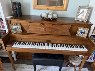 W. W. Kimball Wood Console Piano with Bench