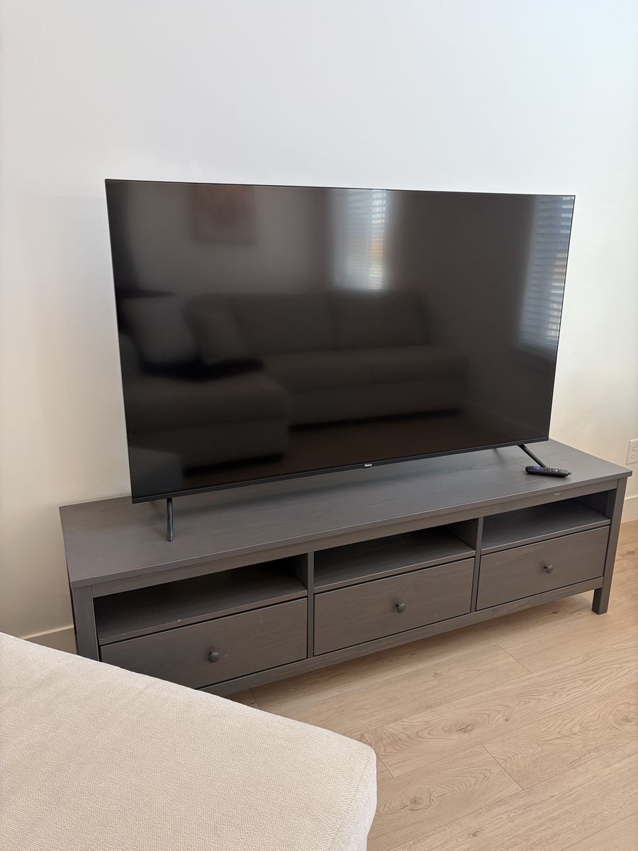 ROKU 65” TV Nearly New
