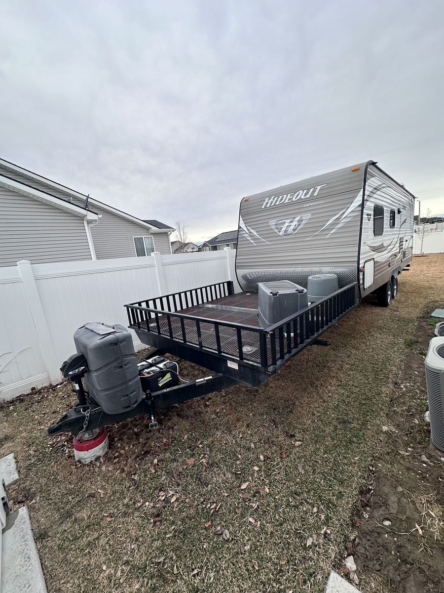 2016 Keystone Hideout 21THWE Toyhauler