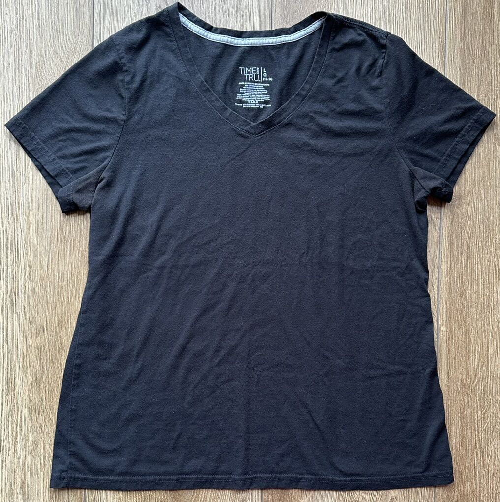 Size Large Black T-Shirt
