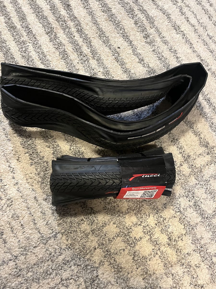 Fincci Pair 700x35c W3116 Nylon Anti-Puncture Foldable 60TPI Bicycle Tires (New, 2-Pack)