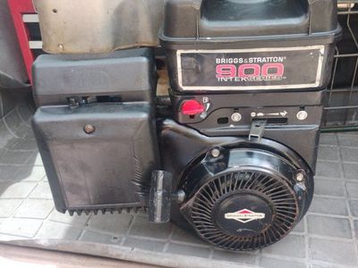 Briggs & Stratton gear reduction 900 series engine!