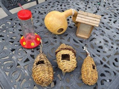Bird Feeder & Houses Lot - Gourd, Wooden, Woven Grass - Hummingbird & Nesting