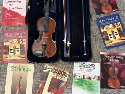 Franz Hoffmann Violin 4/4 Kit & Lesson Books