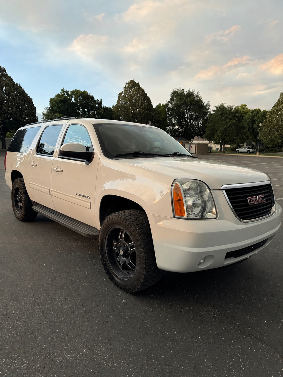 2013 GMC Yukon XL SLT