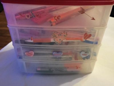 tub full of gel pens