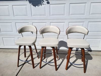 Set of 3* 360° Swival Leather Bar Stools-26"H