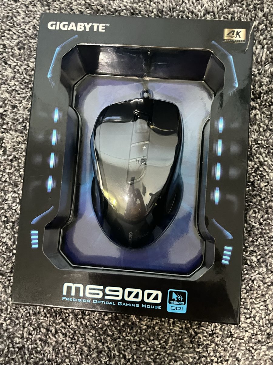 Gigabyte Gaming Mouse (M6900) UNOPENED