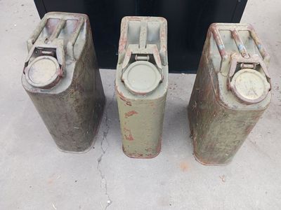 MILITARY CANS, GREAT FOR RESTORATION
