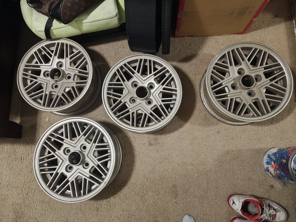AE86 GT-S Snowflake rims