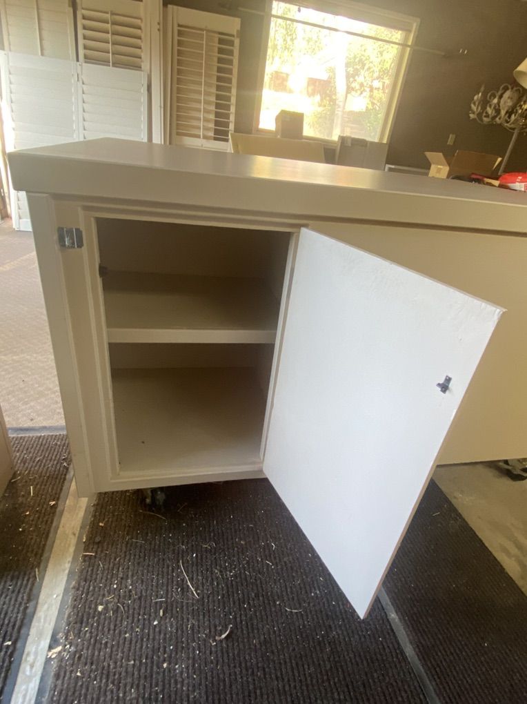 Main image 6