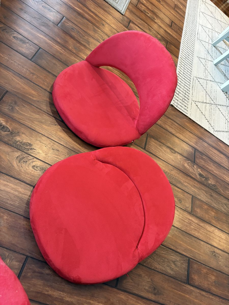 Lakeshore flex space washable comfy floor seat