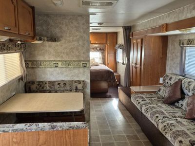 2005 Coachman Capri Trailer