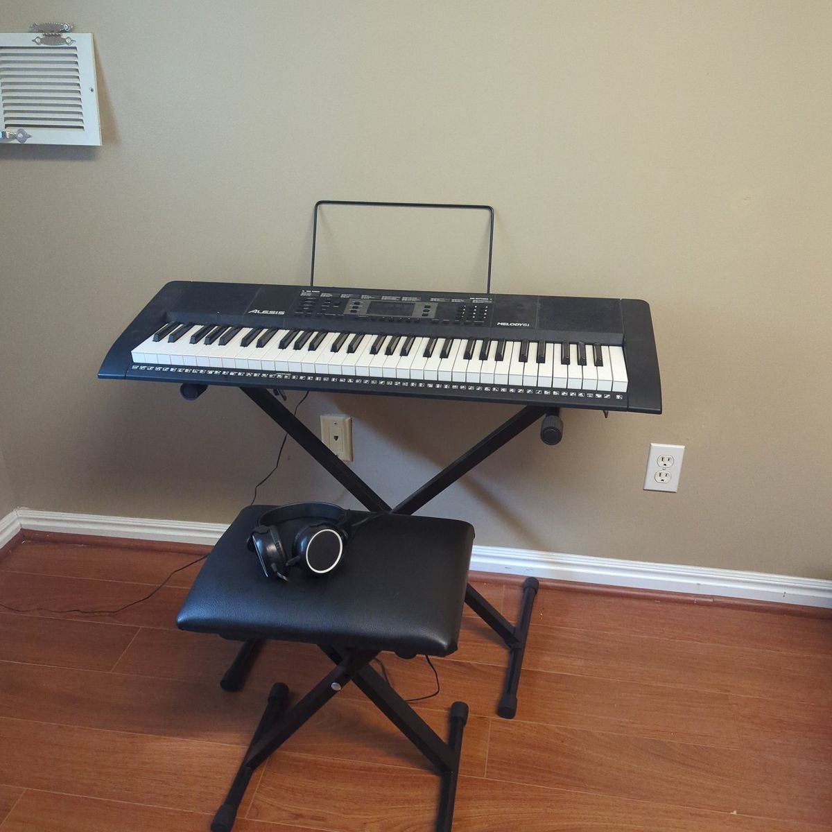 Alesis Digital Keyboard