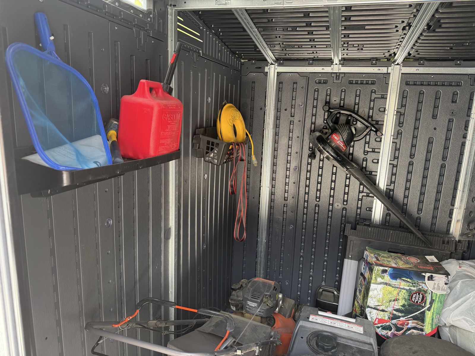 Main image 3