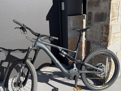 2022 Specialized Turbo Kenevo Comp Large/S4