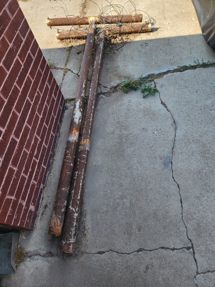 Vintage Metal Clothesline T-Poles with Wire - Set of 2