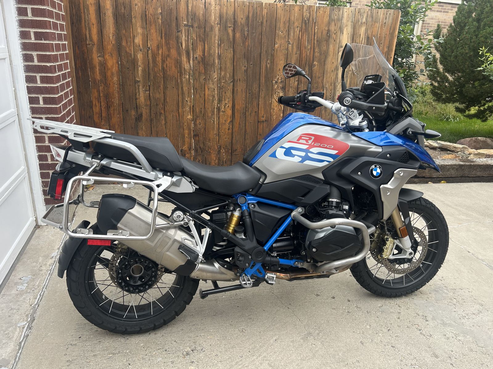 2018 BMW R1200GS RALLYE, Limited Edition, 30 K miles, ALL PKGS, PREMIUM, TECHNOLOGY, TOURING & STYLE -CLEAN
