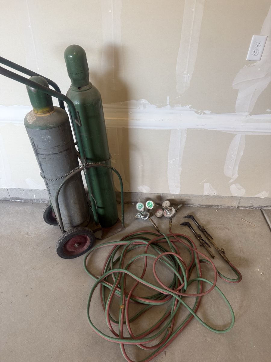 Oxy-Acetylene Torch Kit with Tanks, Cart, Hoses & Regulators