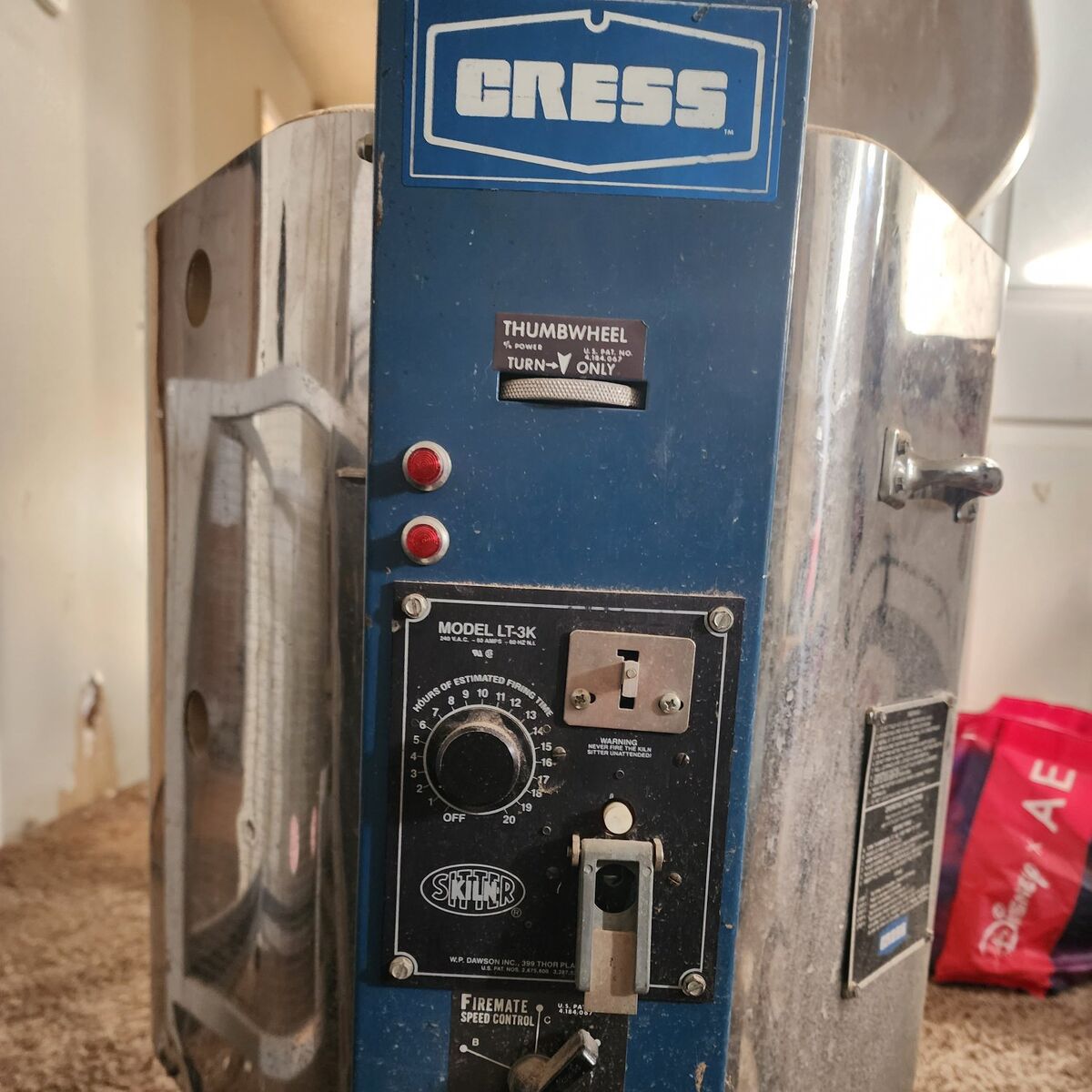 Near Perfect Ceramics Kiln + Accessories