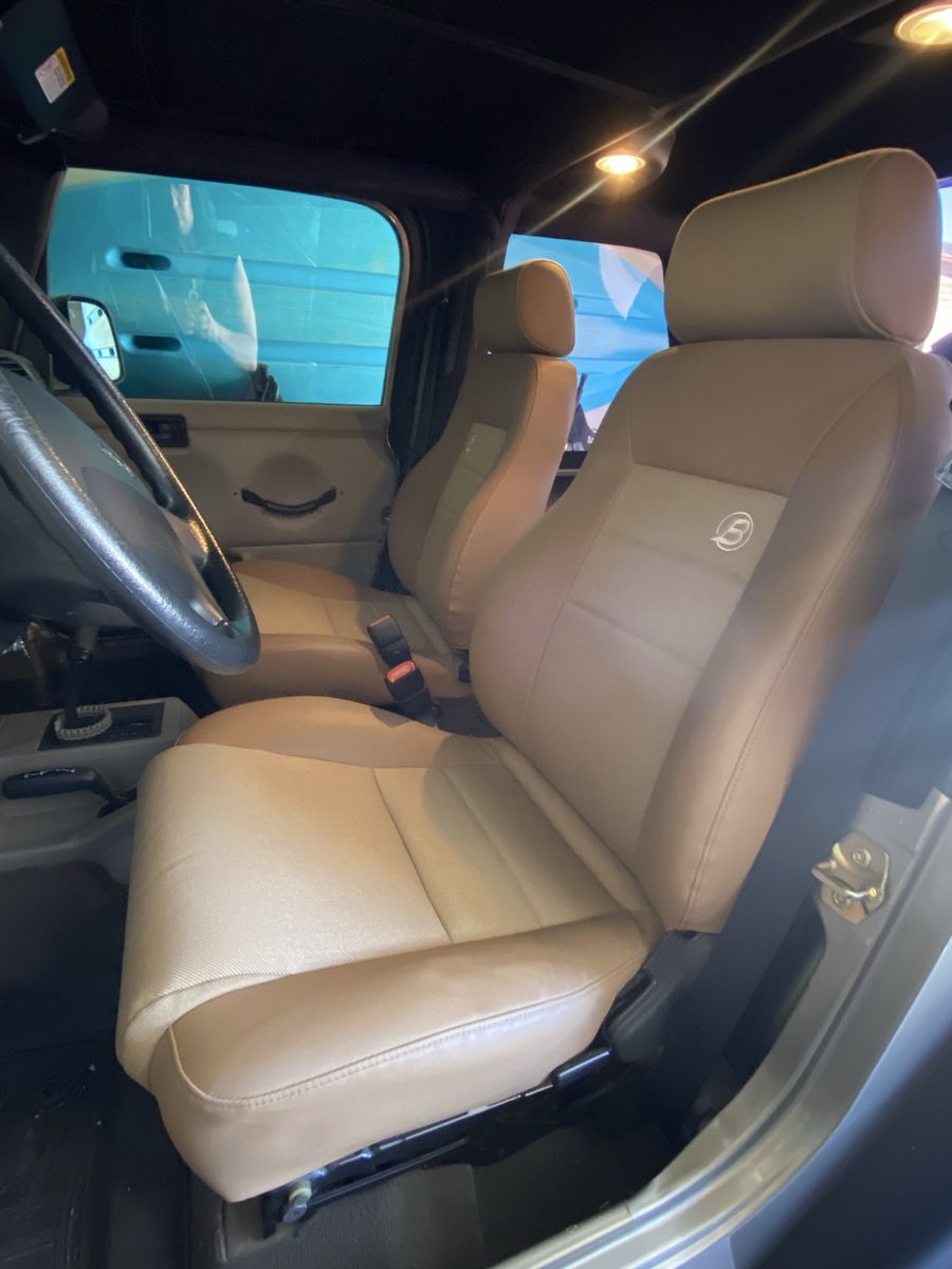 Jeep seats