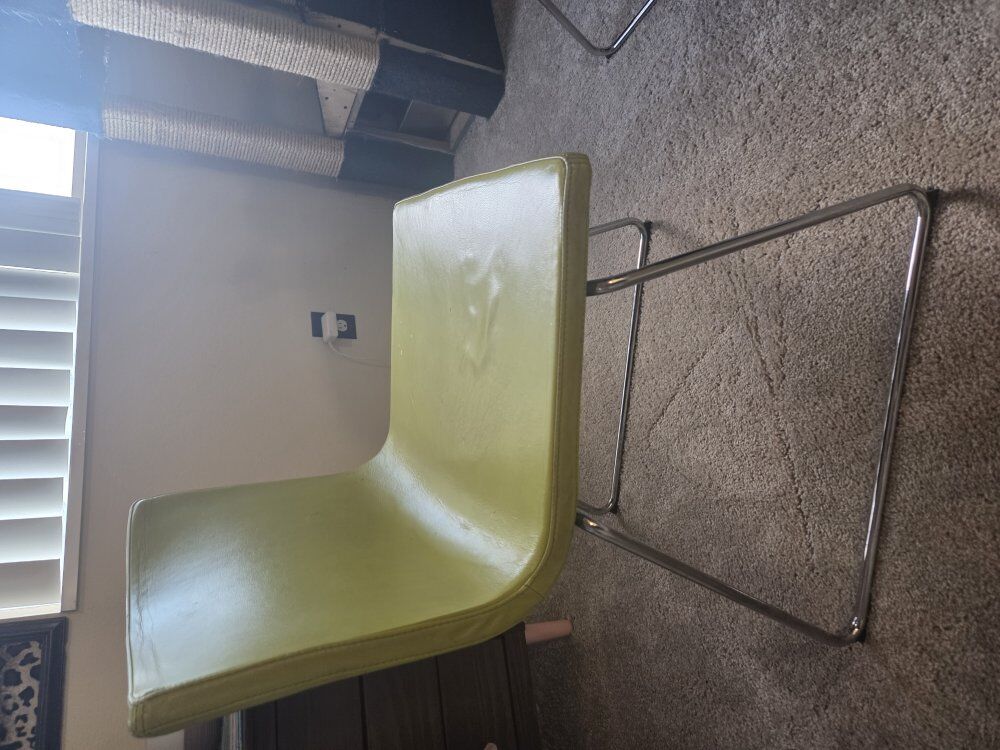 set of 4 green dining chairs