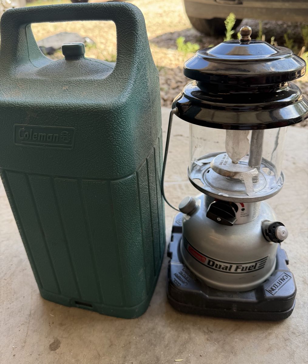 Coleman duel fuel lantern with case