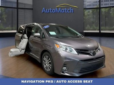 2019 Toyota Sienna XLE 7-Passenger Auto Access Seat