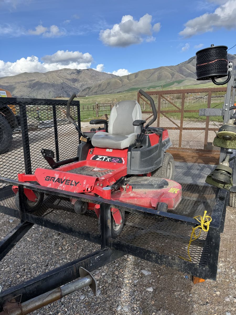 52" Gravely ZERO TURN