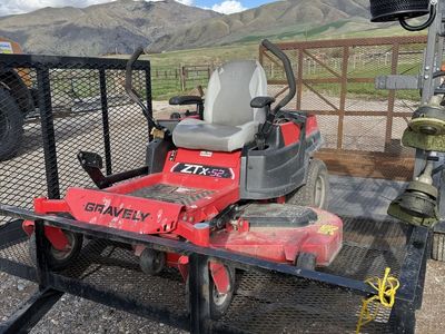 52" Gravely ZERO TURN