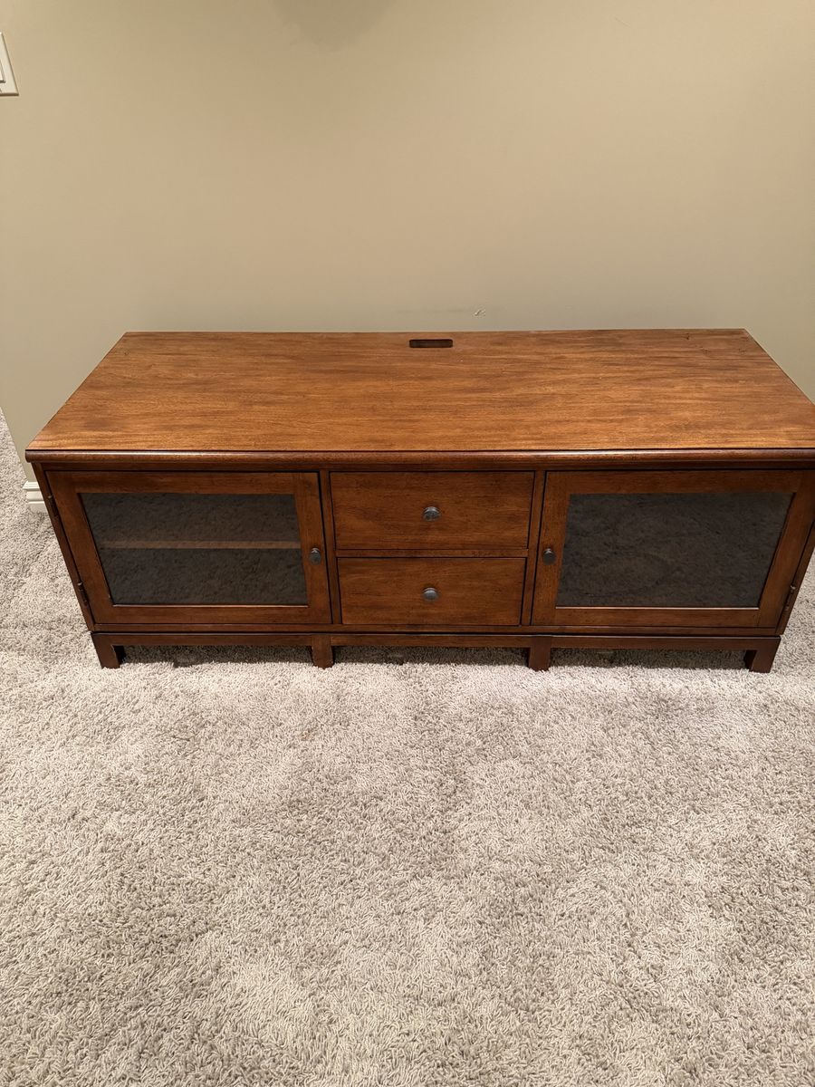 Ethan Allen Wood TV Stand Media Console with Glass Doors and Drawers